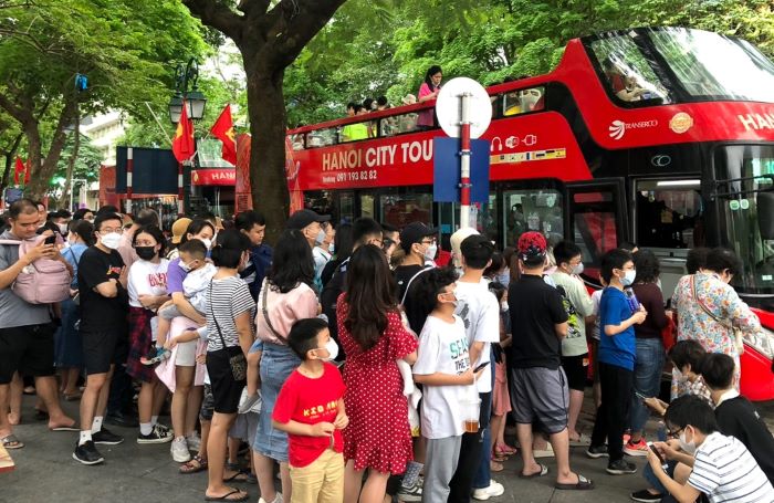 Hà Nội đã triển khai 127 chuyến xe buýt 2 tầng miễn phí với hơn 6.681 lượt khách tham quan trải nghiệm trong 5 ngày nghỉ lễ